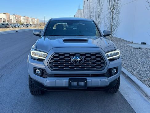 Used 2021 Toyota Tacoma TRD Sport w/ TRD Premium Sport Package image 11