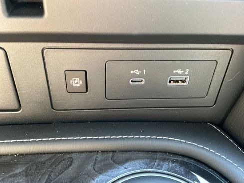 Certified 2024 INFINITI QX80 Sensory image 15