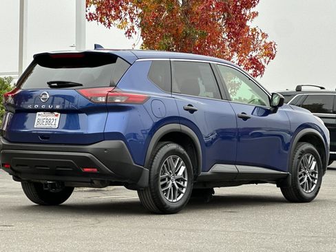 Certified 2021 Nissan Rogue S image 4