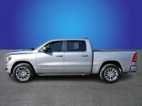 Used 2023 RAM 1500 Laramie AWD/4WD image 7