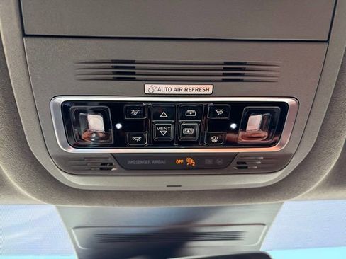 Used 2025 Lincoln Nautilus Black Label w/ Jet Appearance Package image 21