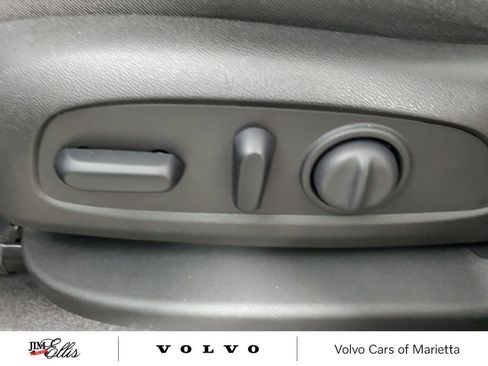 Used 2019 Chevrolet Equinox LS w/ LS Convenience Package image 22