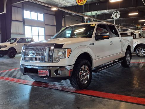Used 2012 Ford F150 Lariat w/ Lariat Chrome Pkg image 3