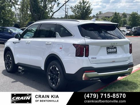 New 2025 Kia Sorento S image 5