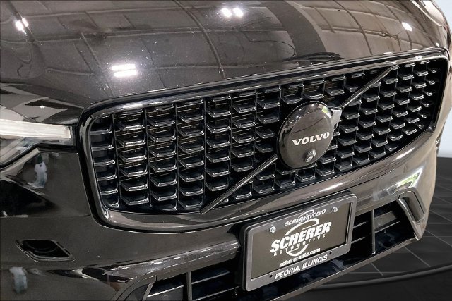 Certified 2024 Volvo XC60 T8 Ultimate AWD/4WD image 31