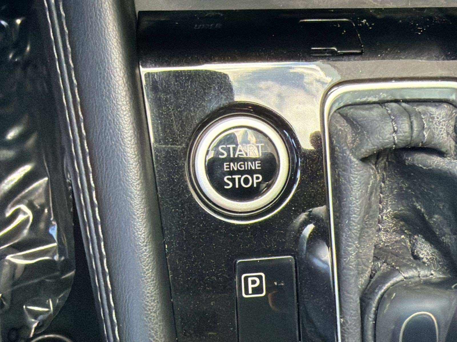 Used 2021 Nissan Kicks SR w/ SR Premium Package FWD image 16