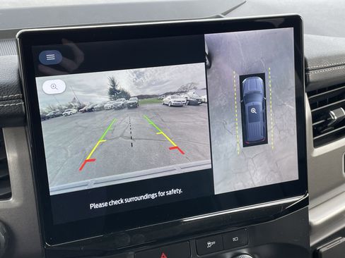 Used 2022 Ford Expedition XLT image 38