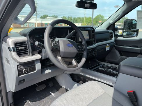 New 2027 Ford F250 XLT w/ Snow Plow Prep Package AWD/4WD image 15