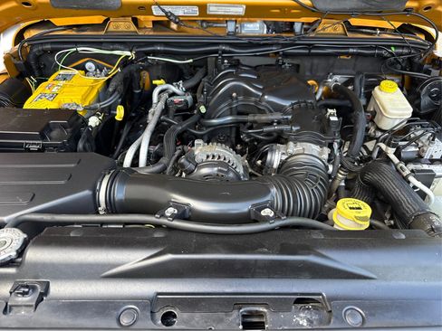 Used 2014 Jeep Wrangler Unlimited Sahara AWD/4WD image 14
