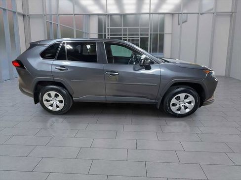 Certified 2022 Toyota RAV4 LE image 9