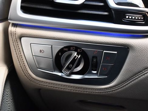 Used 2016 BMW 750i xDrive image 29