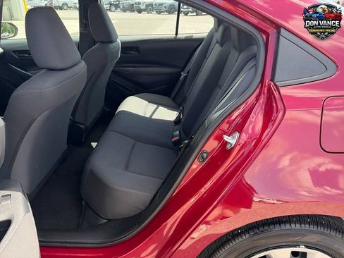 Used 2025 Toyota Corolla LE FWD image 24
