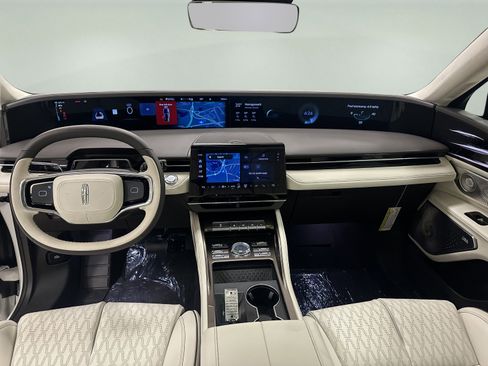 New 2025 Lincoln Nautilus Black Label image 11