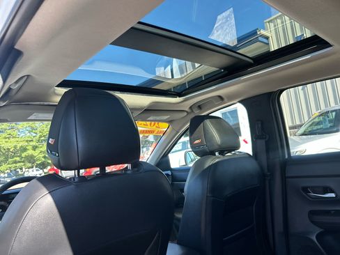 Used 2025 Nissan Kicks SR w/ SR Premium Package AWD/4WD image 22