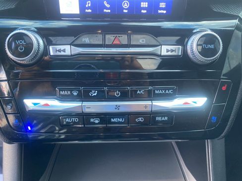 Used 2023 Ford Explorer ST w/ Equipment Group 401A AWD/4WD image 17