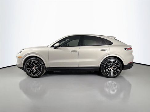 Certified 2026 Porsche Cayenne Coupe AWD/4WD image 2