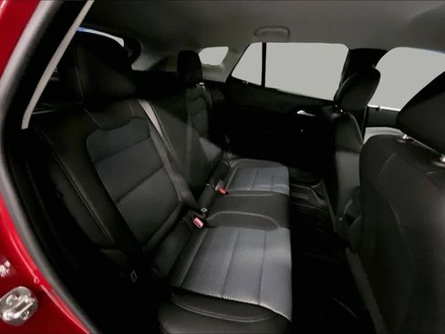 New 2026 Chevrolet Trax LT w/ Driver Confidence Package image 12