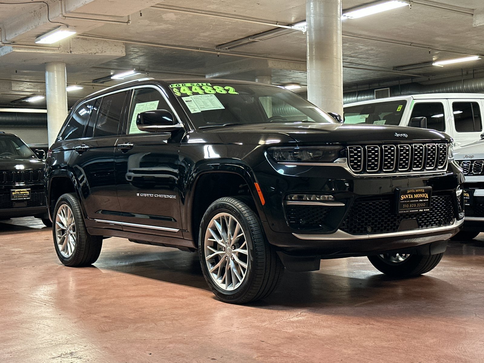 Used 2023 Jeep Grand Cherokee Summit w/ Advanced Protech Group IV AWD/4WD image 7