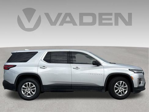 Used 2022 Chevrolet Traverse LS FWD image 37