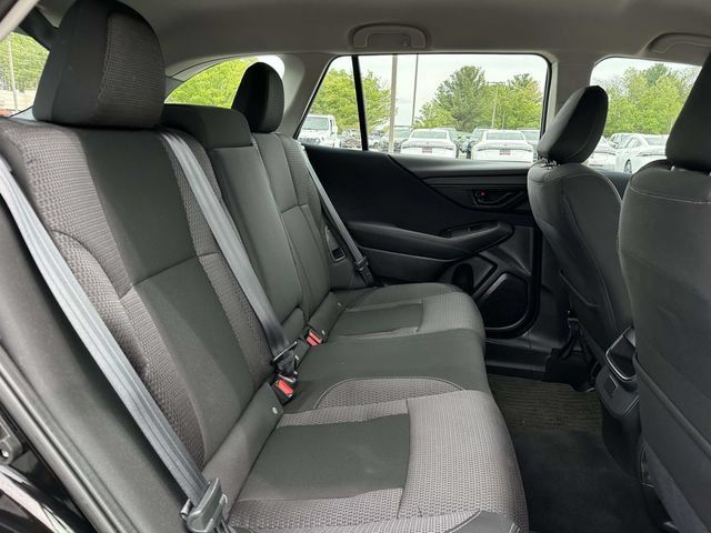 Used 2024 Subaru Outback AWD/4WD image 11