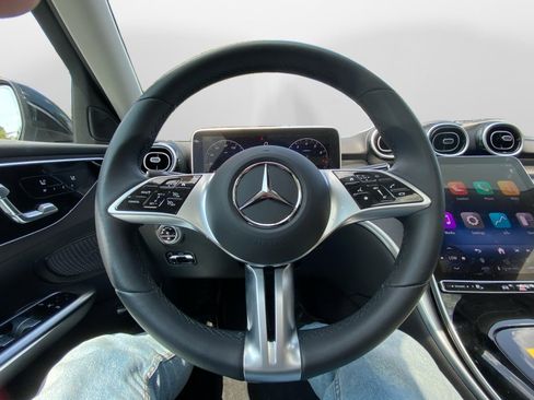 Used 2025 Mercedes-Benz C 300 4MATIC Sedan image 10