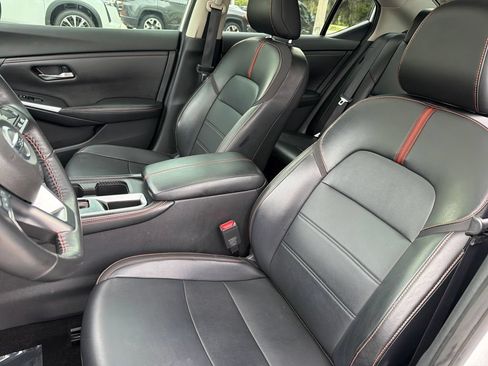 Used 2023 Nissan Sentra SR w/ SR Premium Package FWD image 36