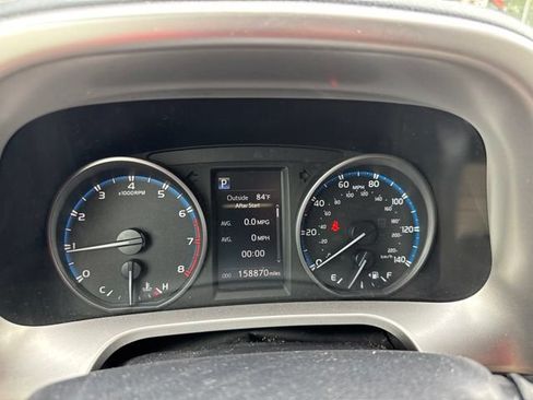 Used 2017 Toyota RAV4 LE FWD image 30