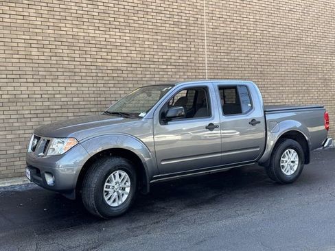 Used 2021 Nissan Frontier SV image 29