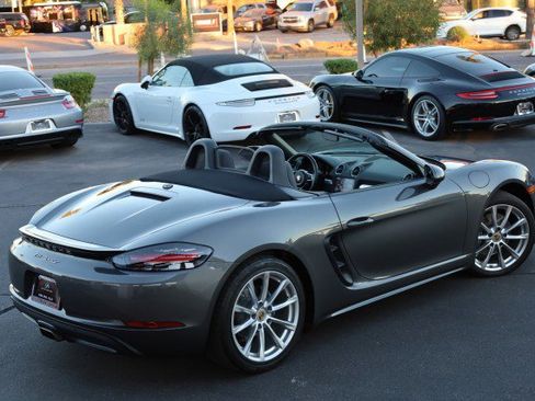 Used 2017 Porsche 718 Boxster image 19