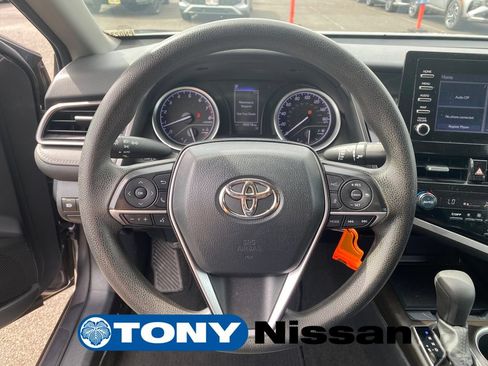 Used 2022 Toyota Camry LE FWD image 14