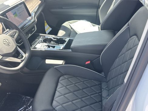 New 2026 Volkswagen Atlas SEL Premium R-Line AWD/4WD image 14