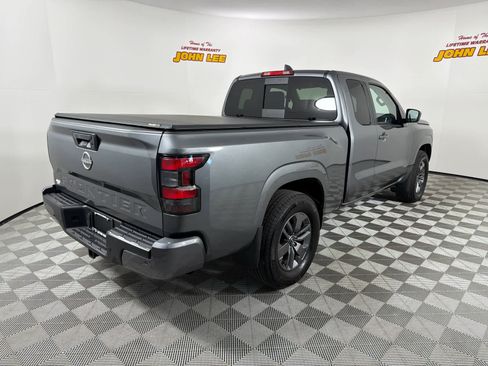 Certified 2025 Nissan Frontier SV w/ SV Convenience Package RWD image 6
