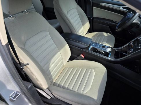 Used 2017 Ford Fusion S image 25