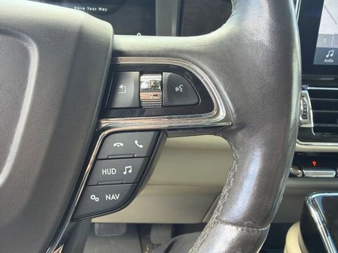 Used 2019 Lincoln Navigator L Reserve AWD/4WD image 16