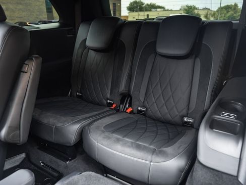 Used 2025 Mercedes-Benz GLS 63 AMG 4MATIC image 20