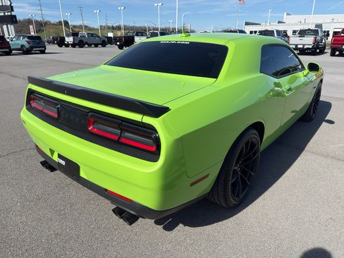 Used 2023 Dodge Challenger R/T w/ Plus Package image 8