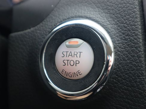 Used 2016 Nissan Altima 2.5 SR w/ LED Appearance Package image 59