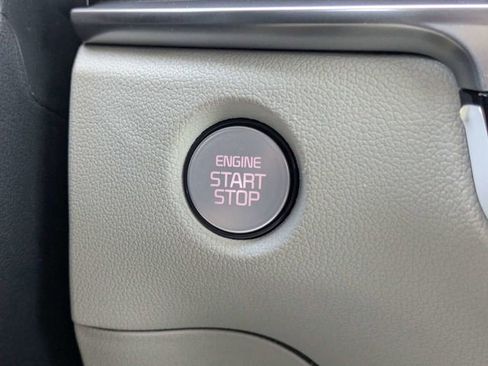 New 2025 Kia Sorento S w/ Panoramic Sunroof Package image 35