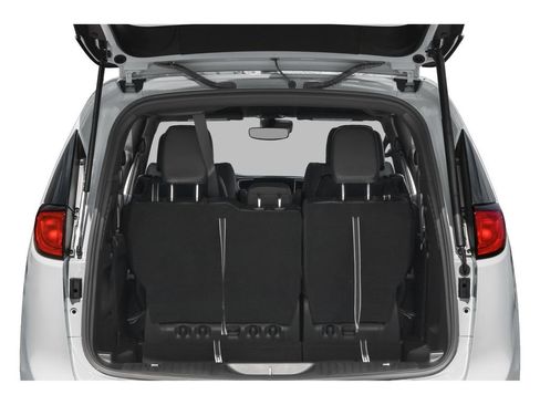 New 2025 Chrysler Voyager LX image 10