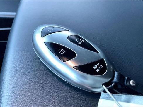 Certified 2025 Hyundai Santa Fe SEL image 10