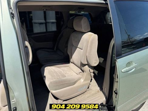 Used 2007 Toyota Sienna CE FWD image 16