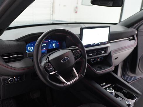 Used 2025 Ford Explorer ST-Line w/ Premium Package RWD image 7