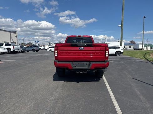 Used 2022 Ford F350 Lariat image 3