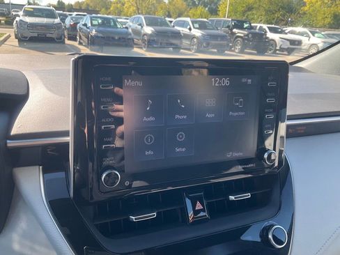 Used 2021 Toyota Corolla SE image 18