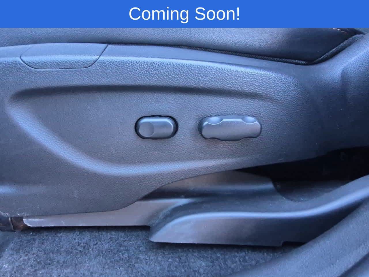 Used 2019 Chevrolet Trax LT w/ LT Convenience Package AWD/4WD image 17
