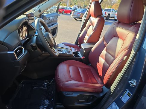 Used 2023 MAZDA CX-5 Carbon Edition image 17