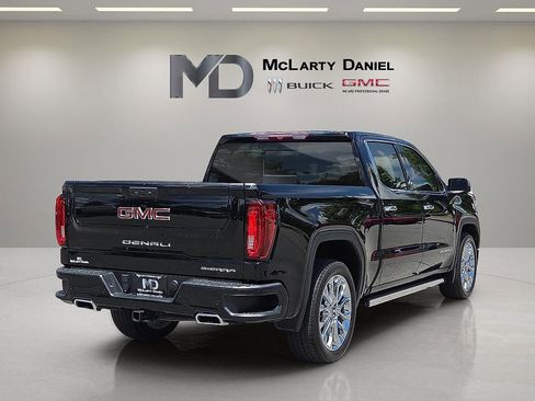 Certified 2023 GMC Sierra 1500 Denali AWD/4WD image 5