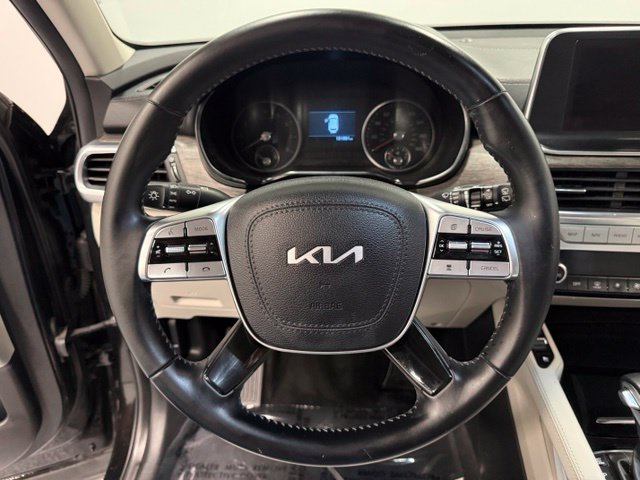 Used 2022 Kia Telluride EX FWD image 17