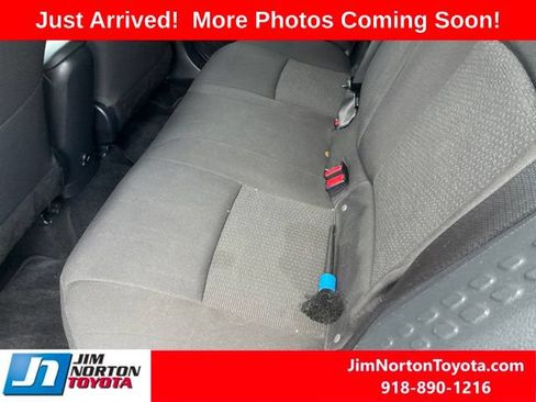 Used 2018 Toyota C-HR XLE FWD image 8