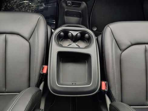 New 2026 Chrysler Pacifica Select FWD image 27